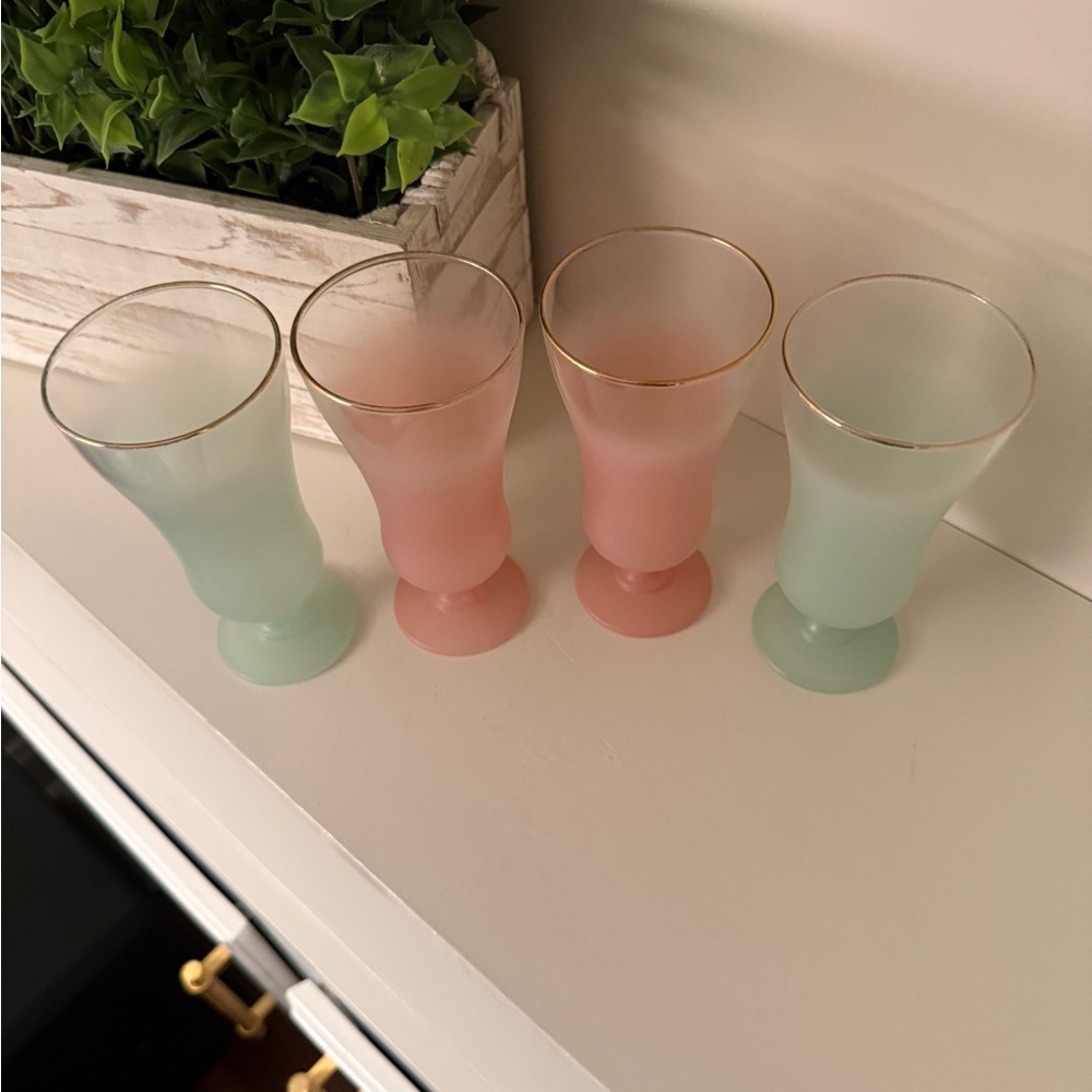 Blendo 4 Frosted Pastel Ombré Glassware Set Parfait Cocktail Glasses MCM Vintage - Picture 3 of 16
